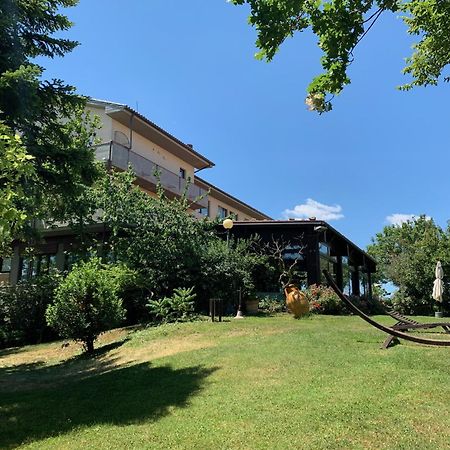 Hotel Tetto Delle Marche - Ristorante Dei Conti Cingoli Bagian luar foto