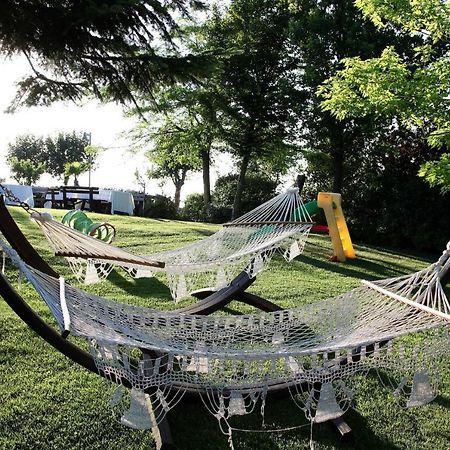 Hotel Tetto Delle Marche - Ristorante Dei Conti Cingoli Bagian luar foto